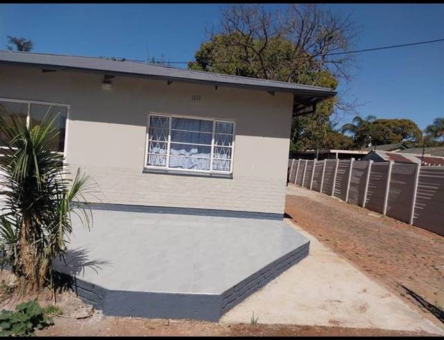 3 BEDROOM HOUSE FOR SALE IN CLAREMONT